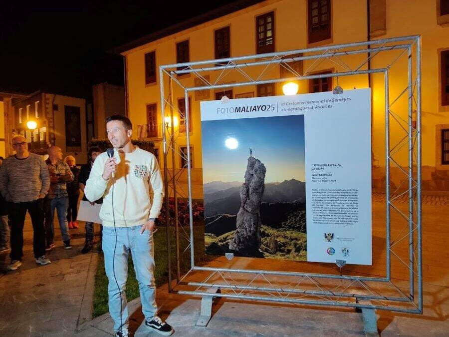 El escanciador, de Íñigo Rodríguez.