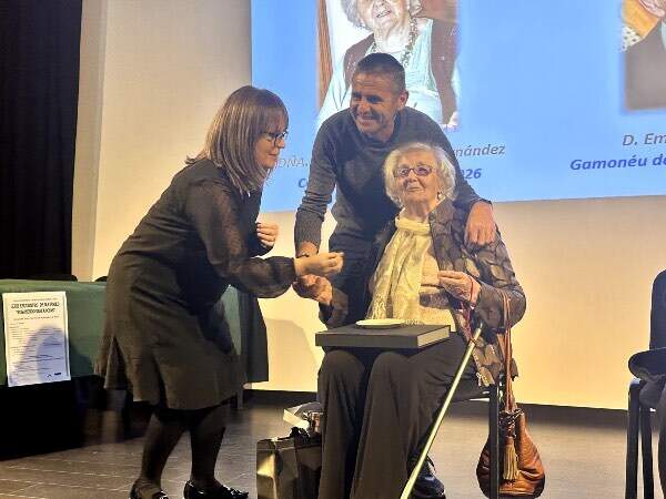 homenaje-mayores-cangas-onis