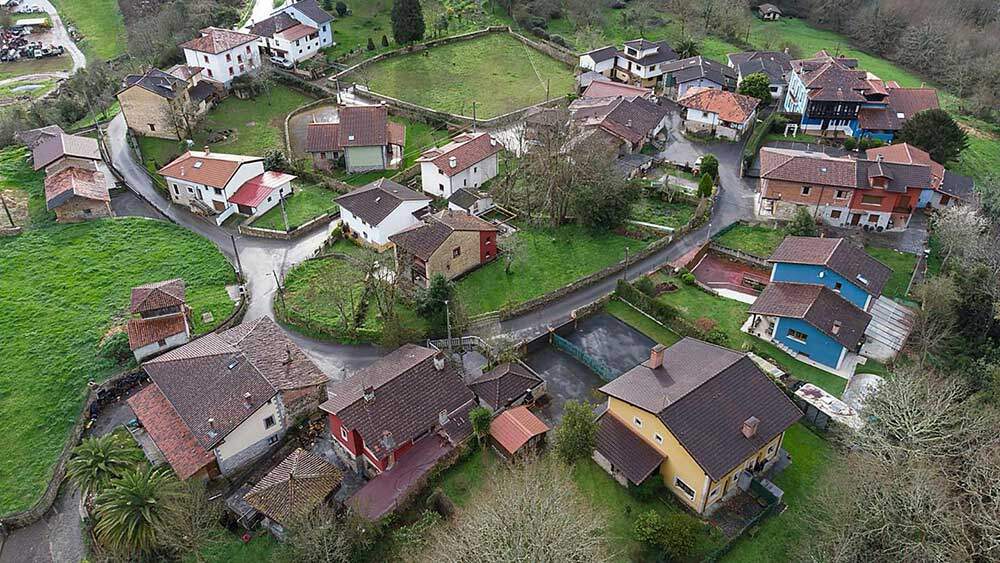 sobrepiedra-pueblo-ejemplar-parres-02