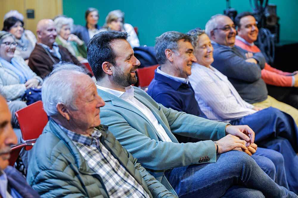 Foto-congreso-PP-Colunga-3