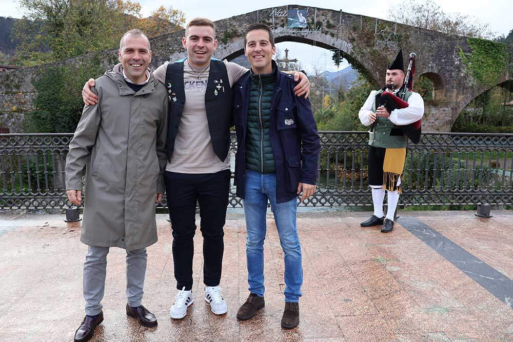 placa-abel-cimentada-campeon-sella-019