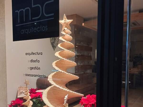 concurso-escaparates-cangas-onis-mbc-arquitectos