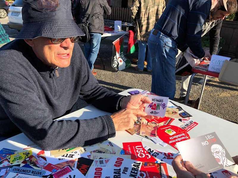 pegatinas-pol&iacute;ticas-mestas-con