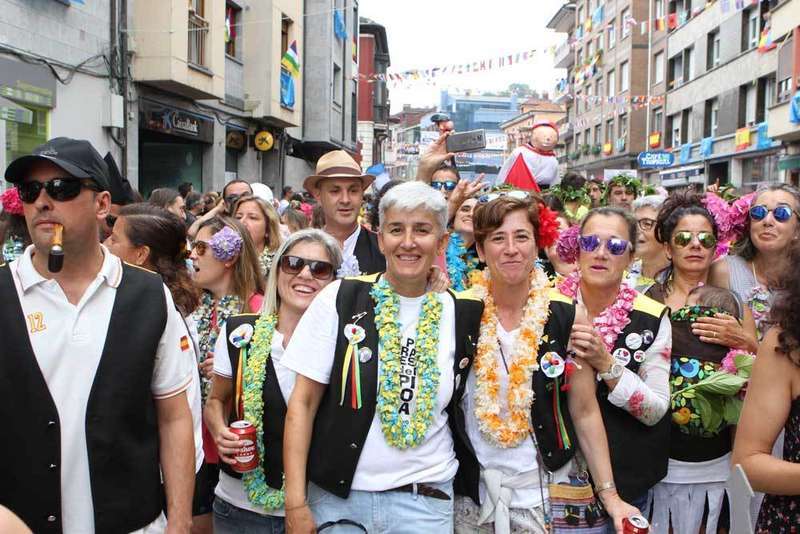 desfile-piragues-arriondas