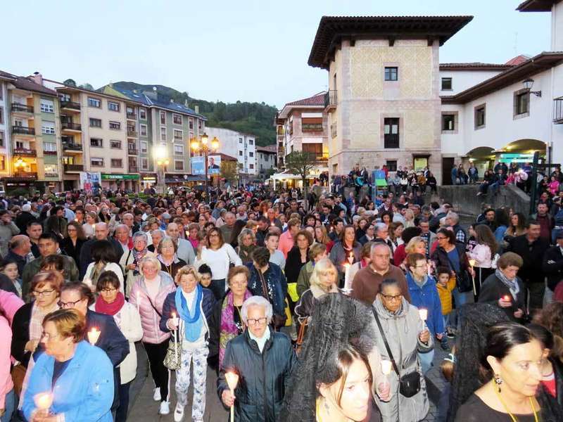procesi&oacute;n-soledad-cangas