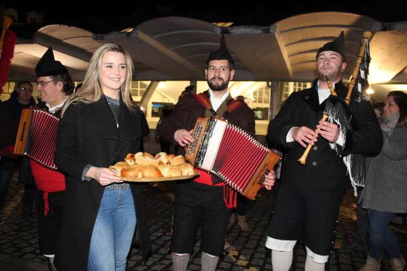 reina-comadres-la-pola