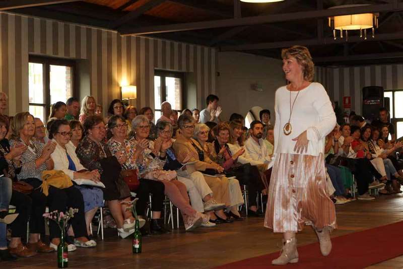 rosa-palo-desfile-cancer