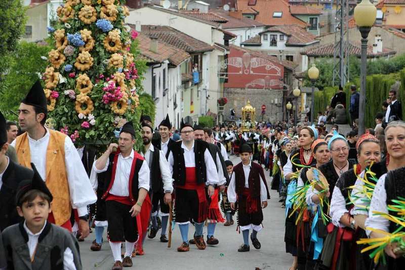 procesi&oacute;n-cangas-onis-san-antoniu
