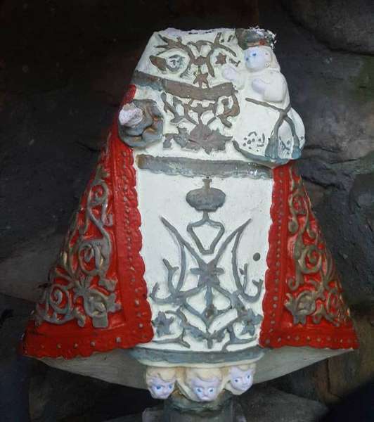 santina-chorr&oacute;n-decapitada-pilo&ntilde;a