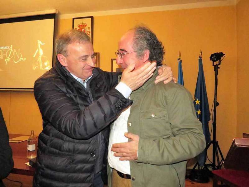 sif&oacute;n-oro-campo-viejo