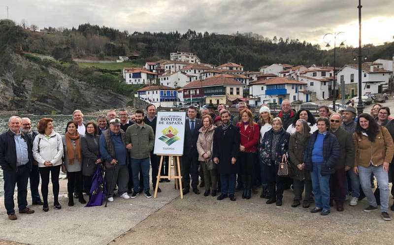 tazones-pueblos-m&aacute;s-bonitos-espa&ntilde;a