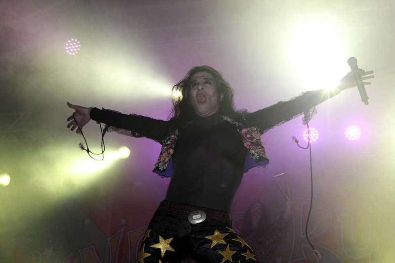 mario-vaquerizo-nancys-rubias