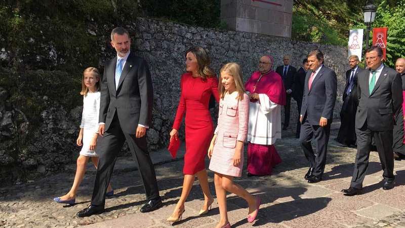 reyes-covadonga-santa-cueva
